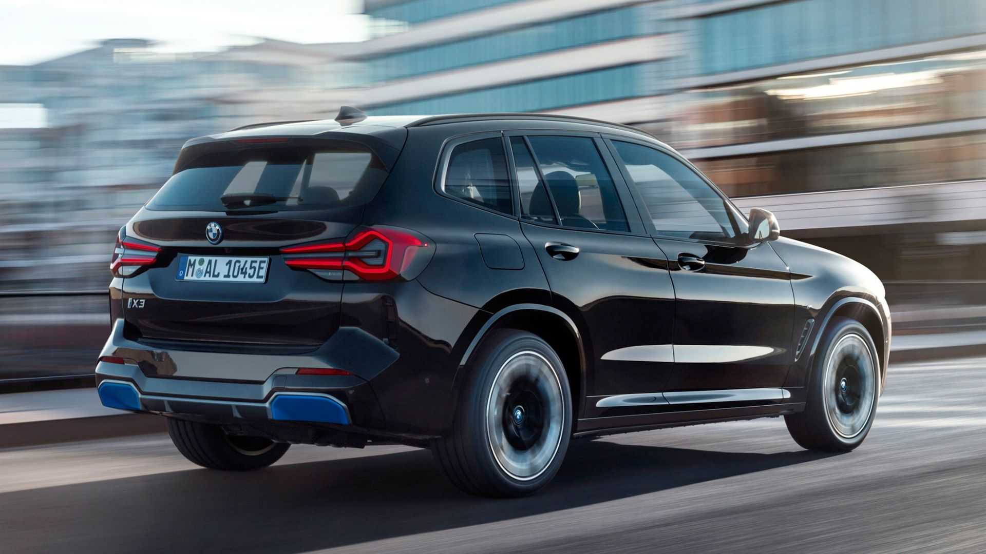 BMW iX3 med facelift